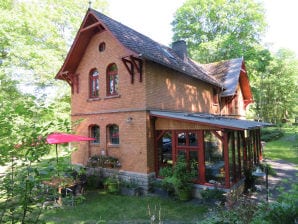 Ferienwohnung Rosenrot, Kutscherhaus am Weiher - Hundsdorf (Westerwald) - image1