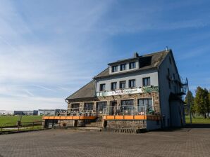 Holiday house Geräumiges Ferienhaus in Gouvy mit Garten - Burg-Reuland - image1