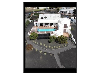 Villa Tías Environment 38