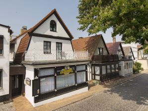 Holiday apartment "De Achterreeg" - Warnemünde - image1