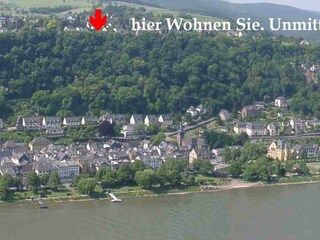 Blick von der rechten Rheinseite auf Ihre Ferienwohnung