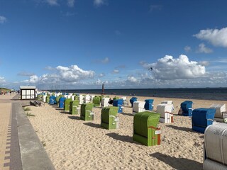 Strandkörbe an der Promenade