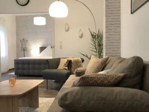 Ferienwohnung Remise en la Villa-Cues