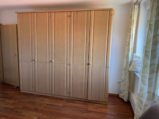 großes Schlafzimmer