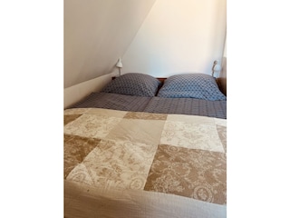 Rügen Natur Urlaub - kleines Ferienhaus - Doppelbett