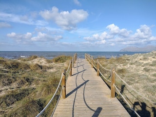 Am Ufer entlang nach Son Serra de Marina