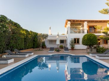 Villa Wicker