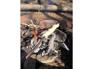 Stockbrot backen am Lagerfeuer