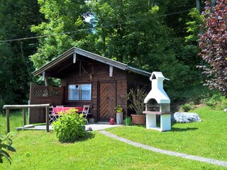 Grillhütte im Garten