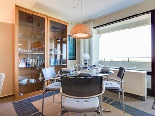 Wohnzimmer mit Essbereich