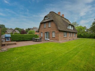 Grünes Gartengrundstück