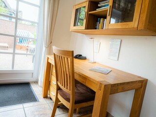Schreibtisch im Wohnzimmer
