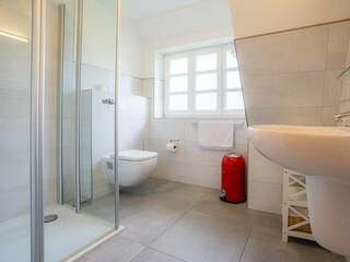Badezimmer (OG)