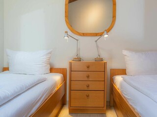 1. Schlafzimmer (Schlafempore)
