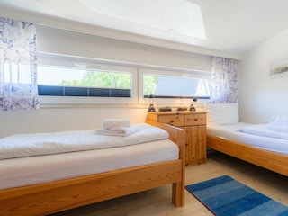 2. Schlafzimmer