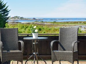 9 person holiday home in Farstad-By Traum