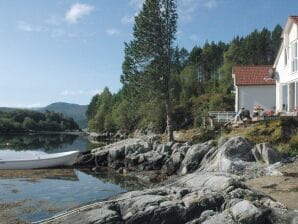 Holiday house 9 Personen Ferienhaus in GURSKØY - Leikong - image1