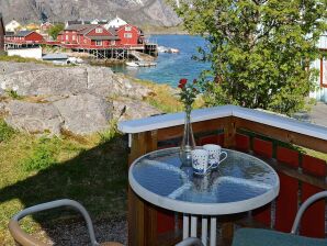 Holiday house 3 Personen Ferienhaus in Henningsvær-By Traum - Henningsvær - image1