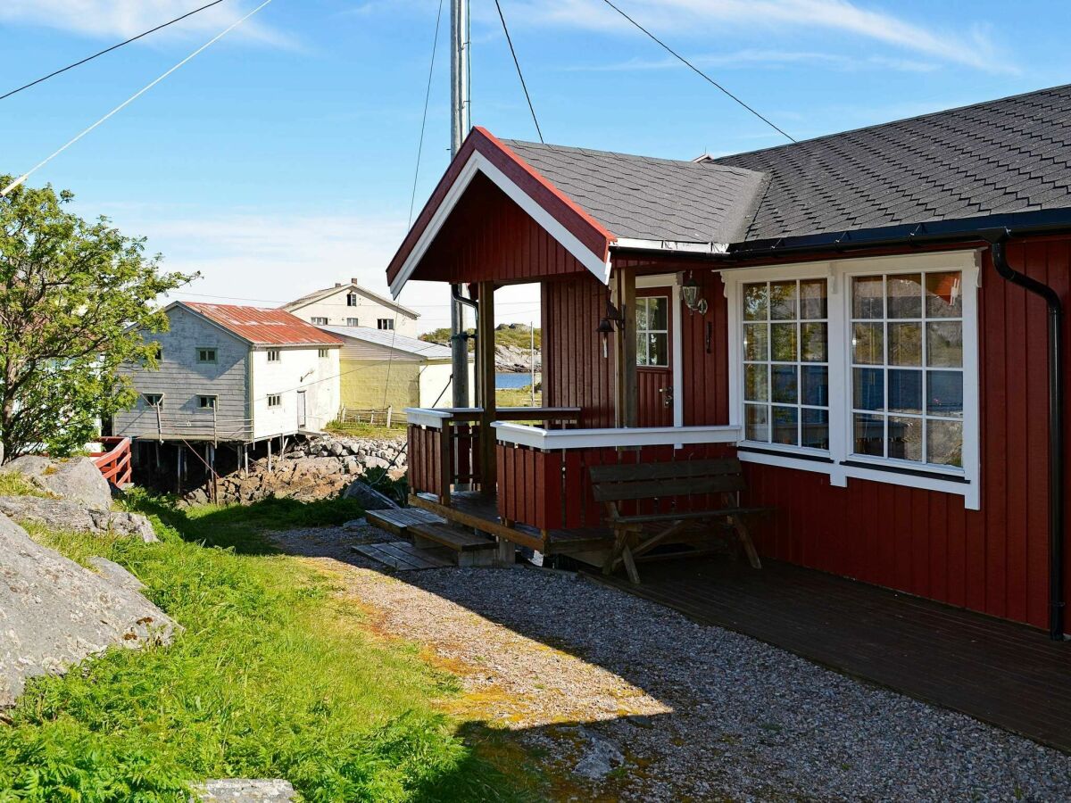 Holiday house Henningsvær Outdoor Recording 1