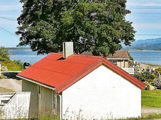 Holiday house Eide  18