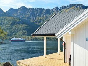 Holiday house 8 person holiday home in Tengelfjord - Tengelfjord - image1
