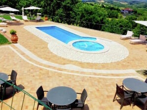 Villa mit Pool und Jacuzzi in Panoramalage auf den Lago di Bolsena - Montefiascone - image1