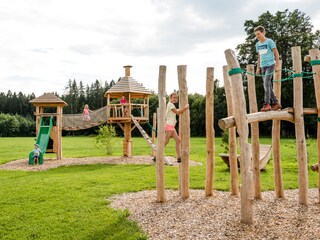Natur-Erlebnis-Spielplatz
