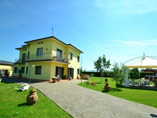 Vakantiehuis Montecarlo Buitenaudio-opname 11