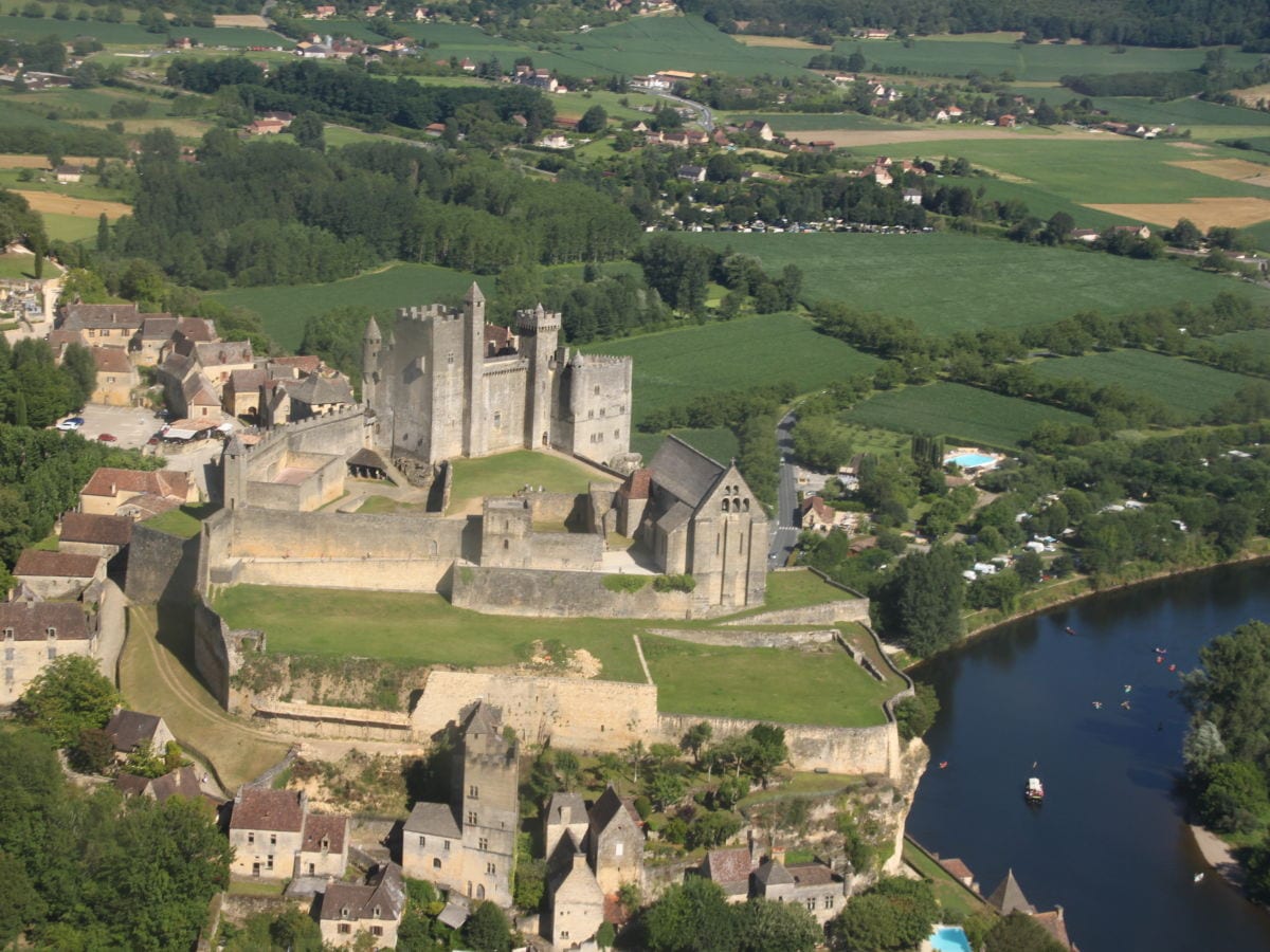 Beynac aus der Luft