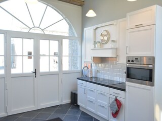 Farmhouse Ouffet Features 23
