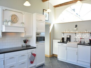 Farmhouse Ouffet Features 11