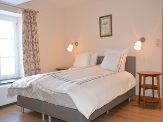 Farmhouse Ouffet Features 12
