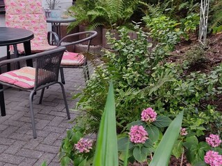 Terrasse direkt vor dem Wohnungseingang