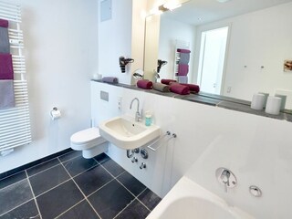 Badezimmer 1