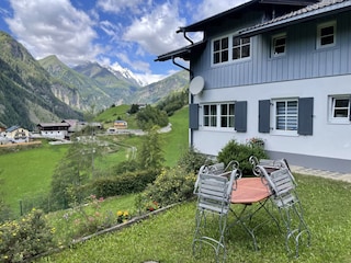 Gartensitzplatz mit Blick auf Großglockner!