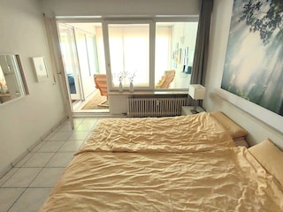 ... mit Zugang zum Wintergarten