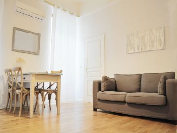 Holiday apartment B Cours Saleya 3