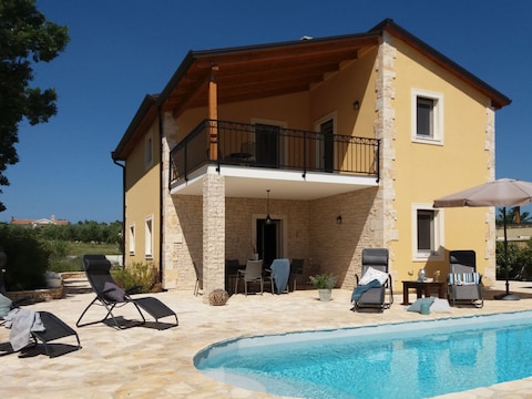 Vakantiehuis Villa Jomi