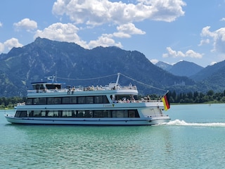 Die Forggensee-Schifffahrt ist frei mit Königscard.