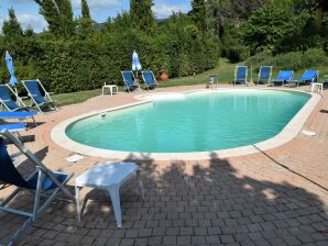 Bauernhof Geräumiges Bauernhaus mit Pool in Vinci, Italien - Vinci - image1