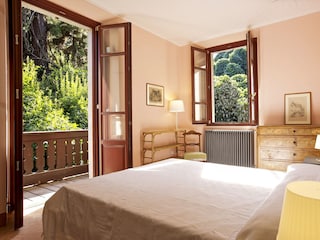 1. Schlafzimmer mit Doppelbett