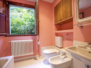 Freundliches Badezimmer