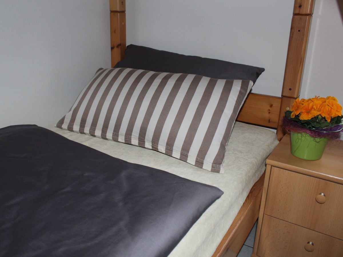 Schlafzimmer 2,Hochbett