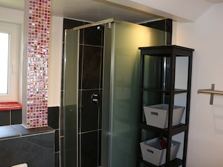 Duschbereich Badezimmer