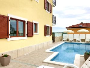 Holiday apartment Irene new with pool, WLAN - Savudrija - image1