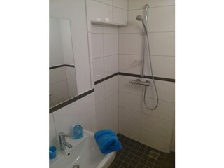 Bad mit Dusche