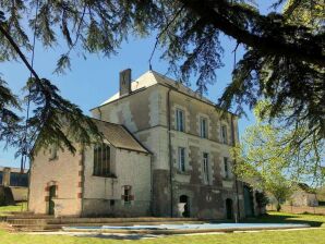 Wunderschöne Villa in Cussay mit Swimmingpool - Cussay - image1