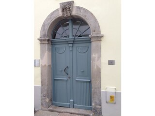 Entry gate