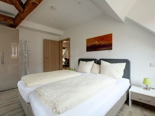 1st bedroom