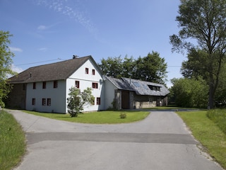 Außenansicht - Zufahrt